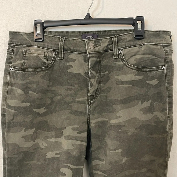 NYDJ Ami Skinny High Rise Stretch Slimming Compression Camo Print Jeans Size 12 - Picture 2 of 6